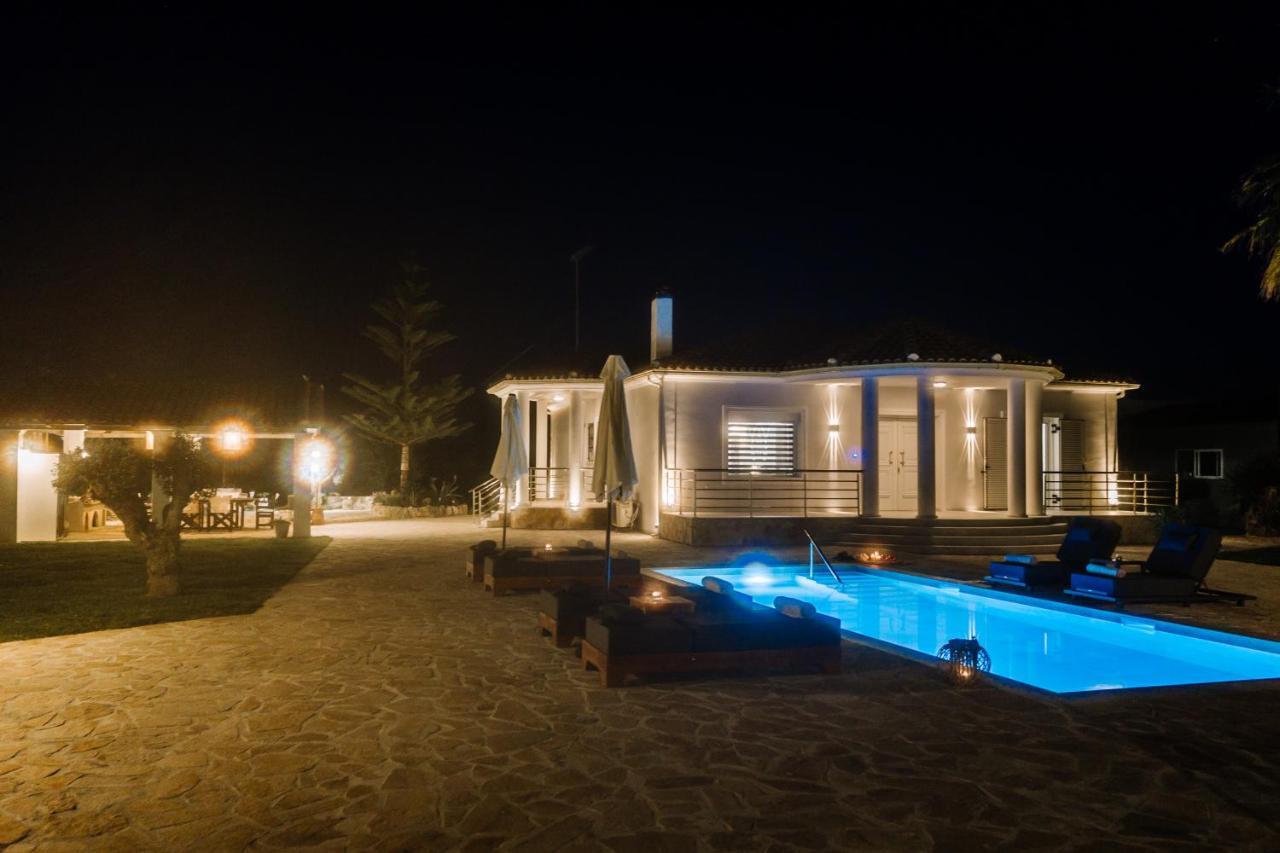 Villa Ellania Ambelokipoi  Extérieur photo